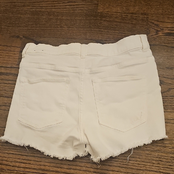 Express White Distressed Jean Shorts - Picture 4 of 11